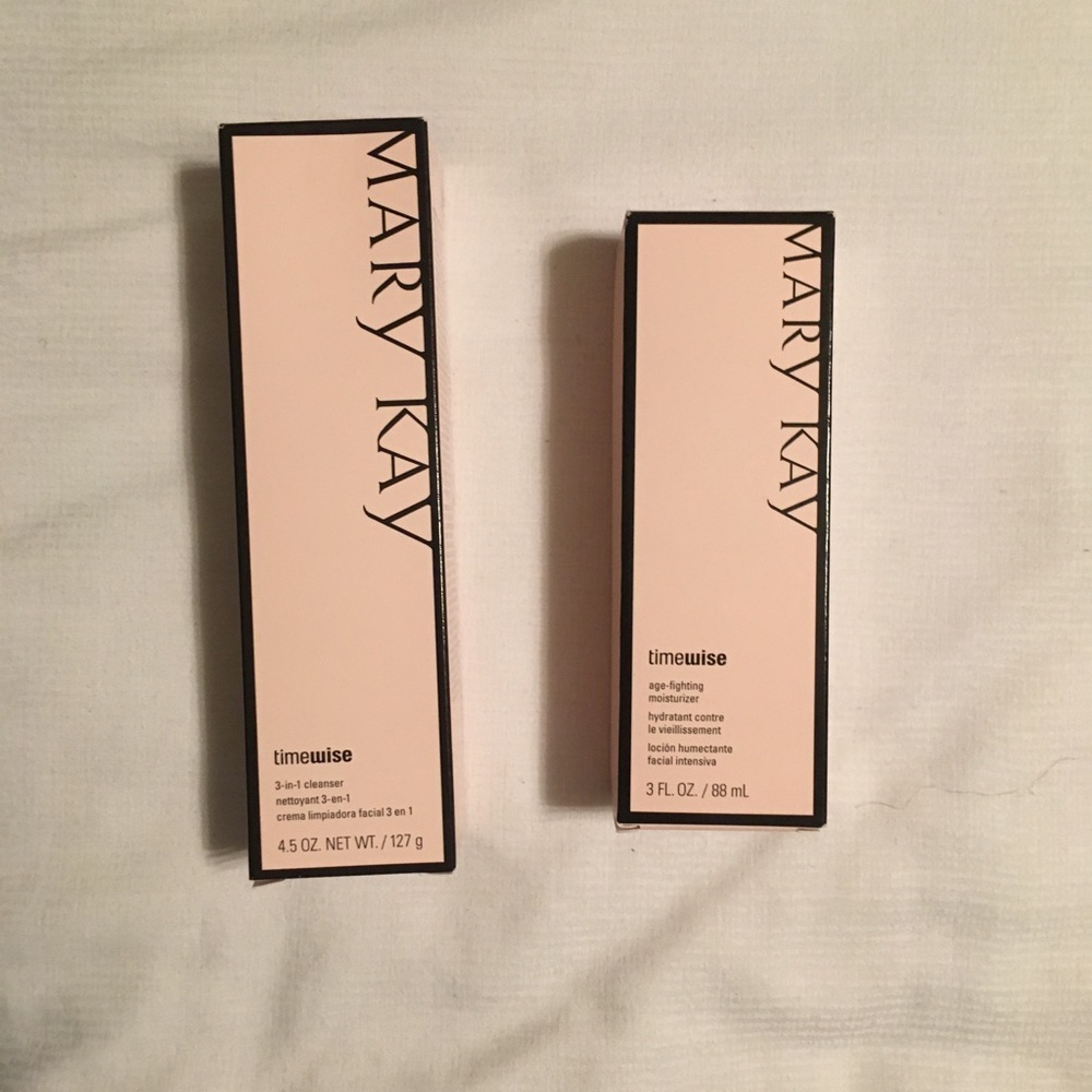 TimeWise Cleanser and Moisturizer set